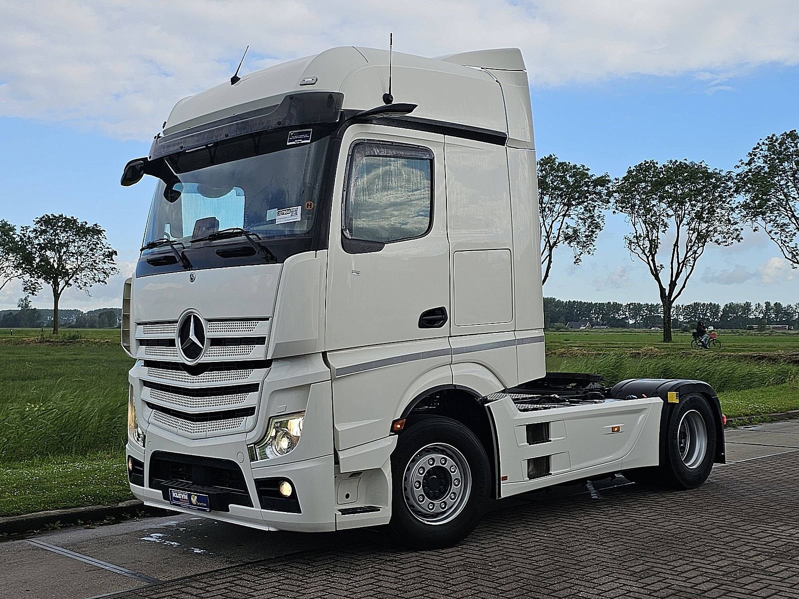 MERCEDES-BENZ ACTROS 1845 LS bigspace retarder, Auto's, Vrachtwagens, Automaat, Euro 6, Wit, Mercedes-Benz