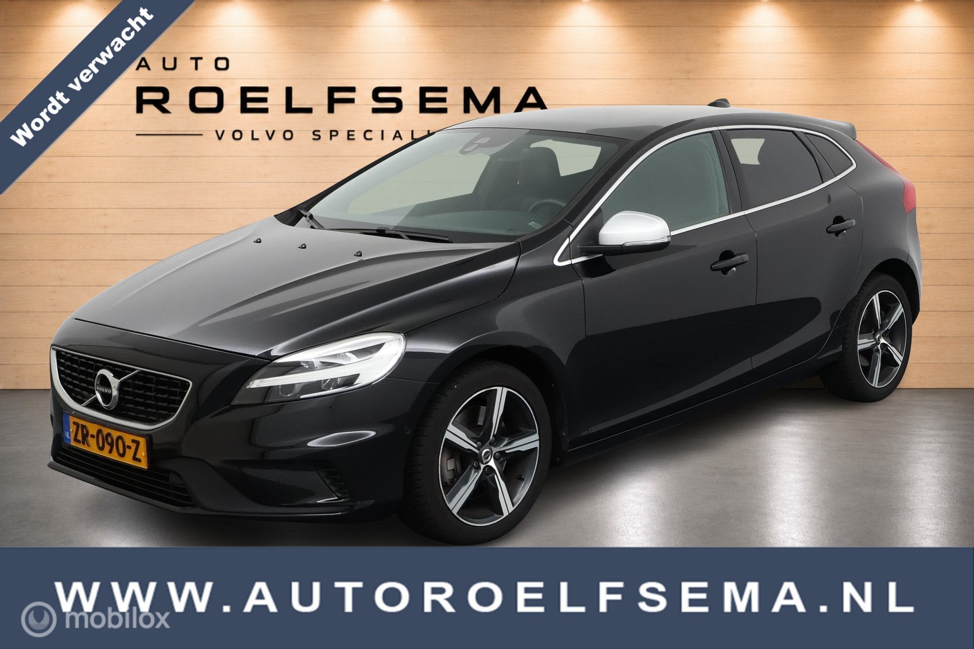 Volvo V40 1.5 T3 Polar+ Sport | 32.624KM | Panoramadak | Key, Dealer onderhouden, 4 cilinders, 700 kg, Leder en Stof
