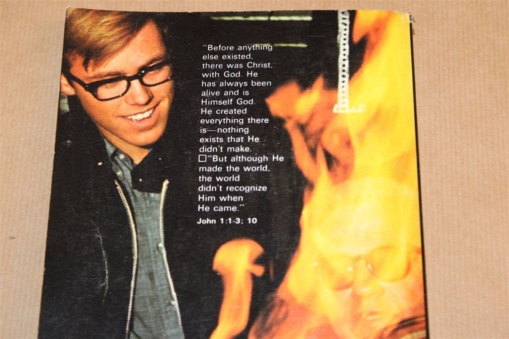 Reach Out — Geïllustreerd Living New Testament 1971, Ophalen of Verzenden, Gelezen