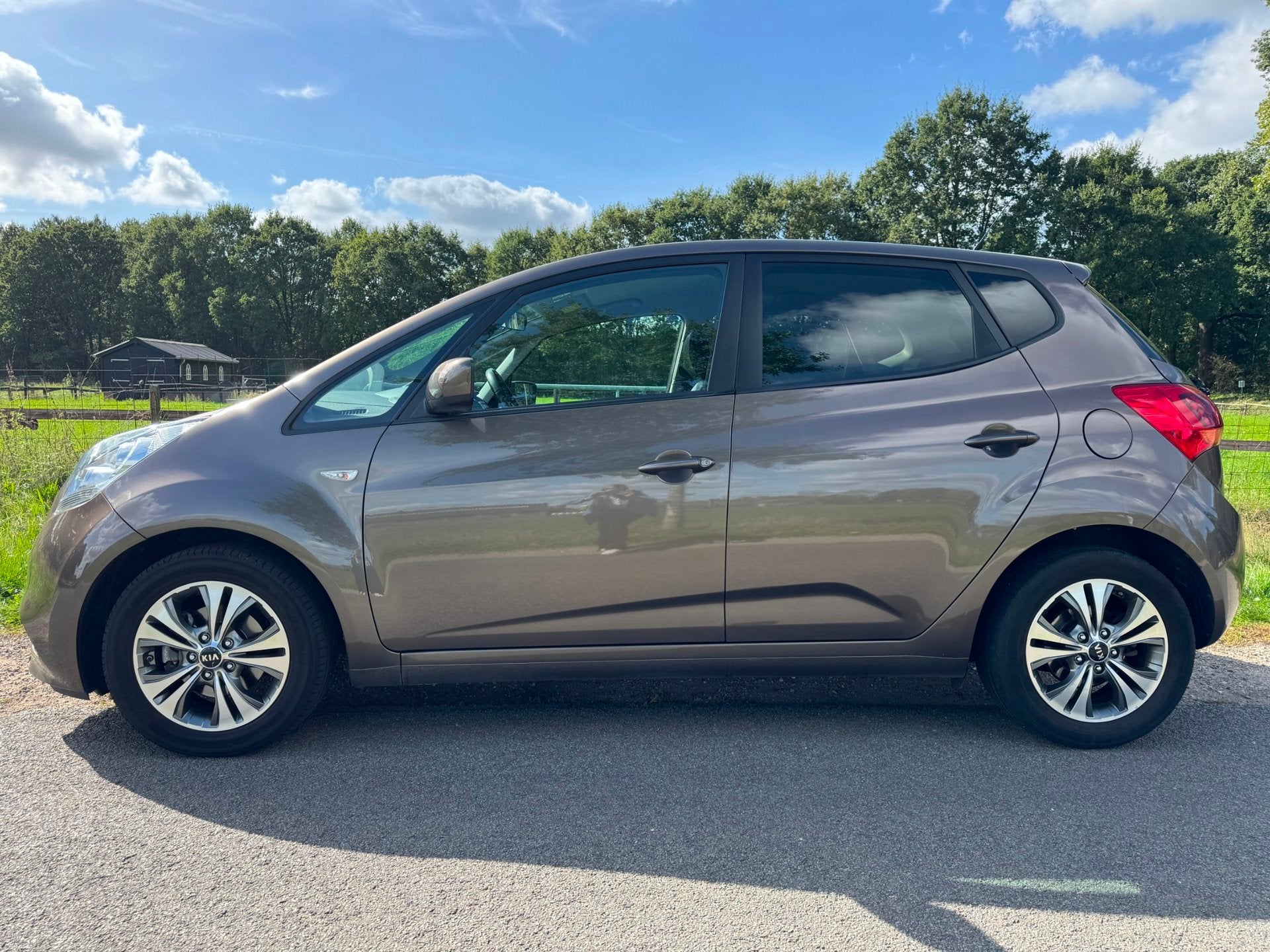 Kia Venga 1.4 CVVT DynamicPLusLine DEALER onderhouden en 1st, Auto's, Dealer onderhouden, Gebruikt, 4 cilinders, 1153 kg