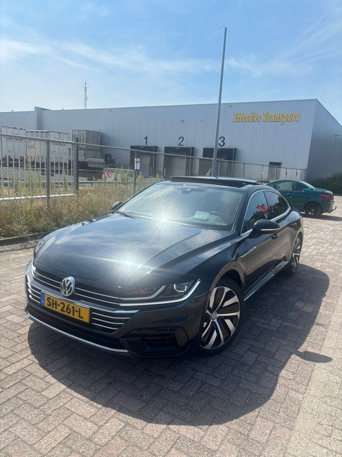 Volkswagen Arteon 2018 2.0 automaat panorama dak, Automaat, Zwart, Particulier, Parkeerassistent