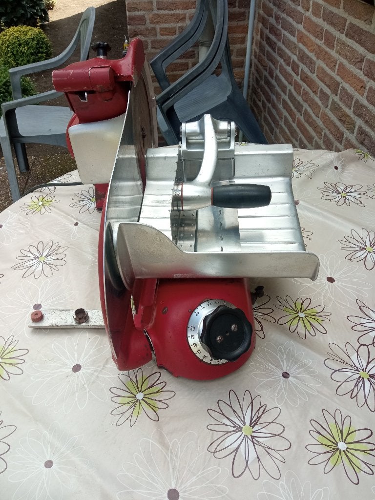 Snijmachine BERKEL 114, Ophalen, Gebruikt, Metaal, Snijmachine