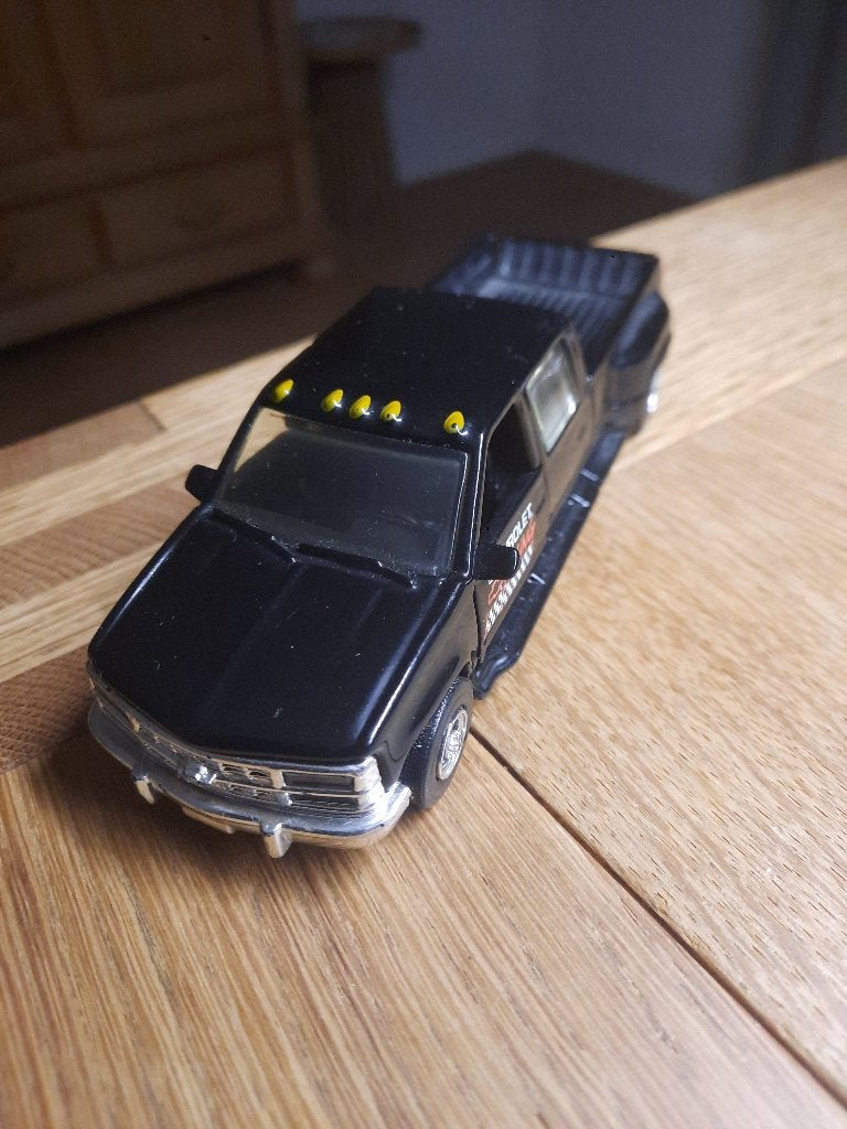 Zwarte Chevrolet Dually Pick-up Modelauto, Ophalen of Verzenden, Gebruikt, Auto, Overige merken