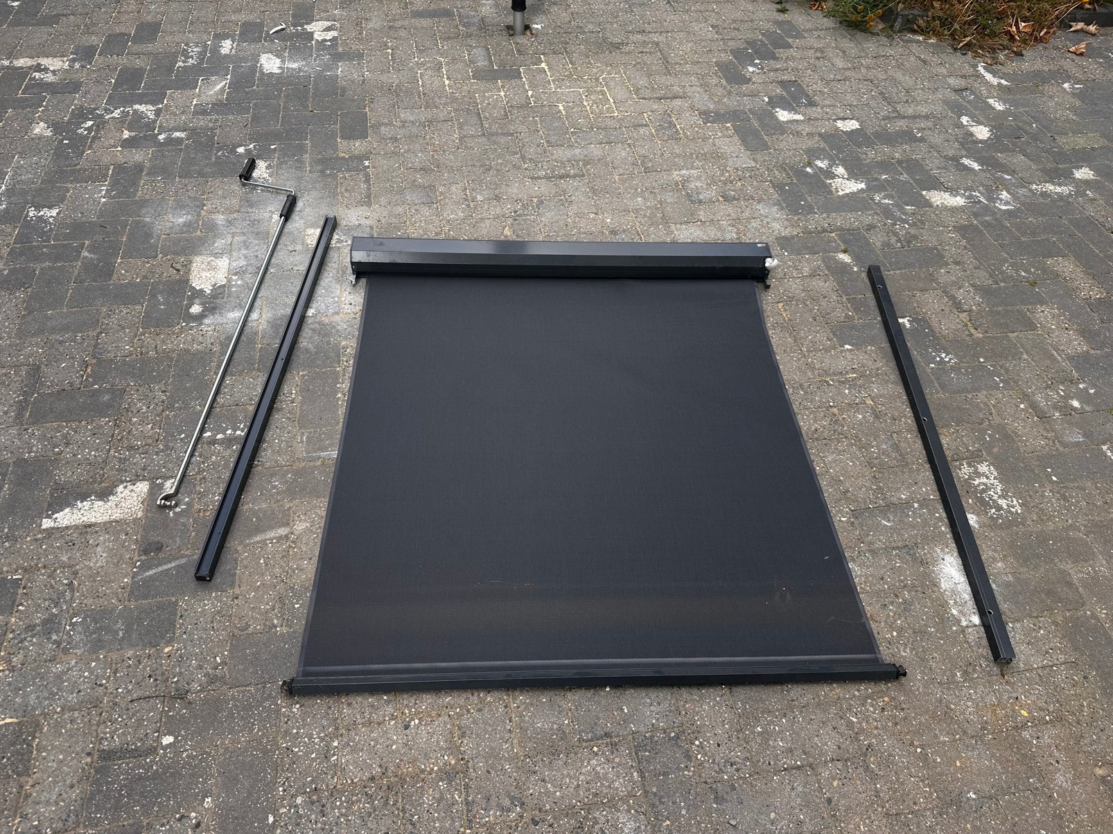 Antrciet screen met buitenbediening, Doe-het-zelf en Verbouw, Rolluiken, Ophalen, Zo goed als nieuw, Minder dan 100 cm