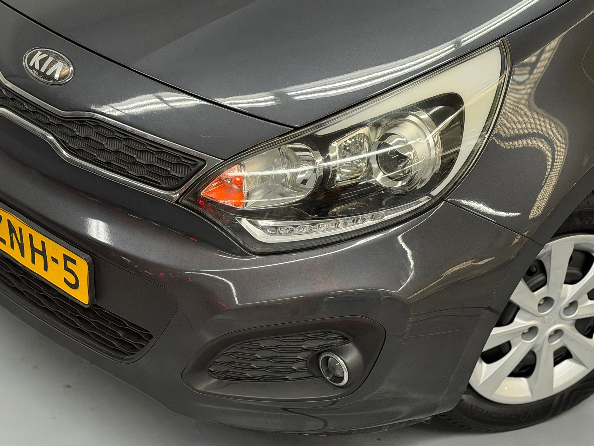 Kia Rio 1.2 CVVT Design Edition Nieuwe Koppeling Cruise Airc, Auto's, Euro 5, 4 cilinders, Origineel Nederlands, Bedrijf