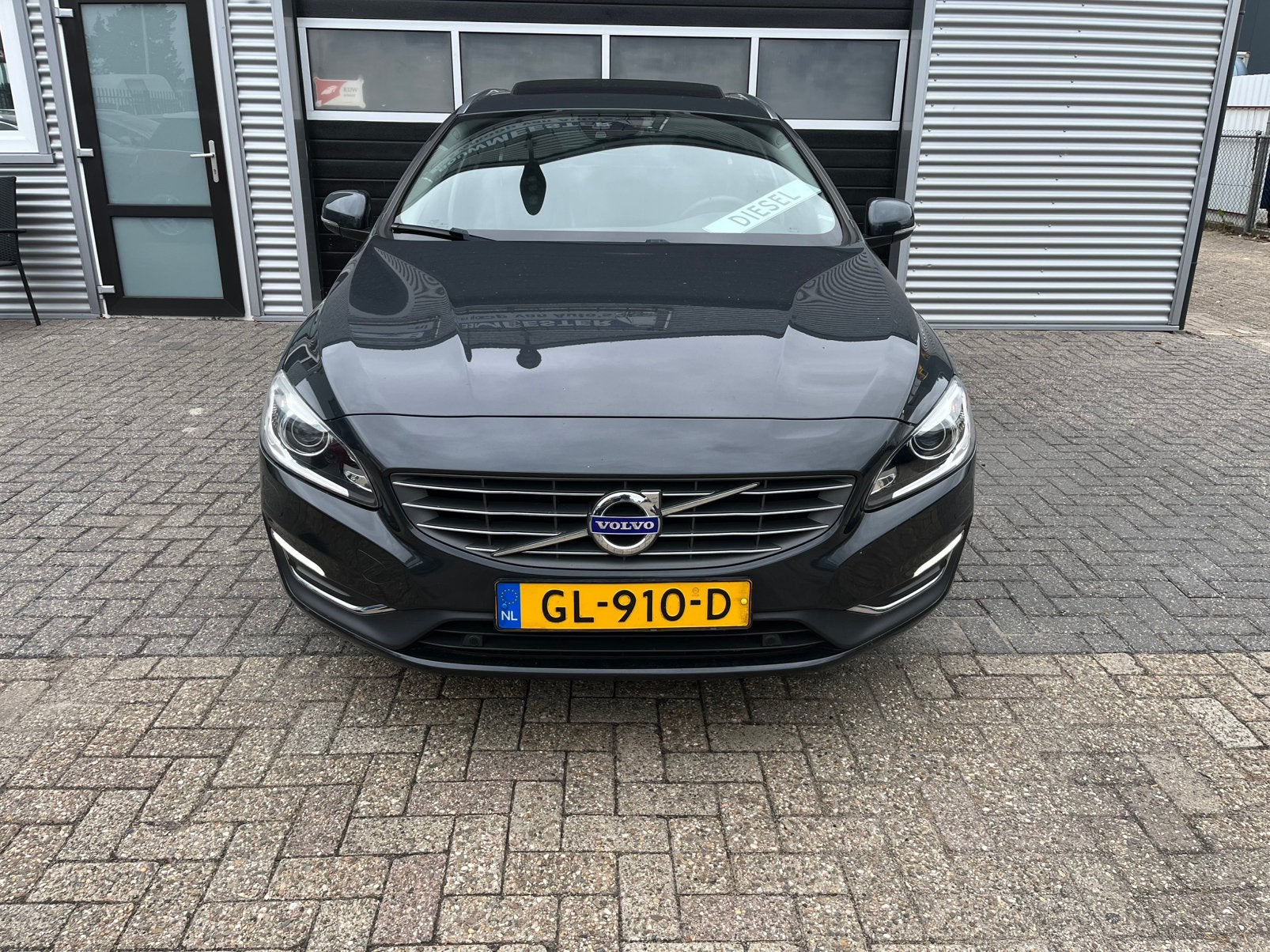 Volvo V60 D6 Twin Engine 288pk AUT AWD Plug In Hybrid, Auto's, Volvo, Automaat, 1800 kg, Vierwielaandrijving, 1880 kg