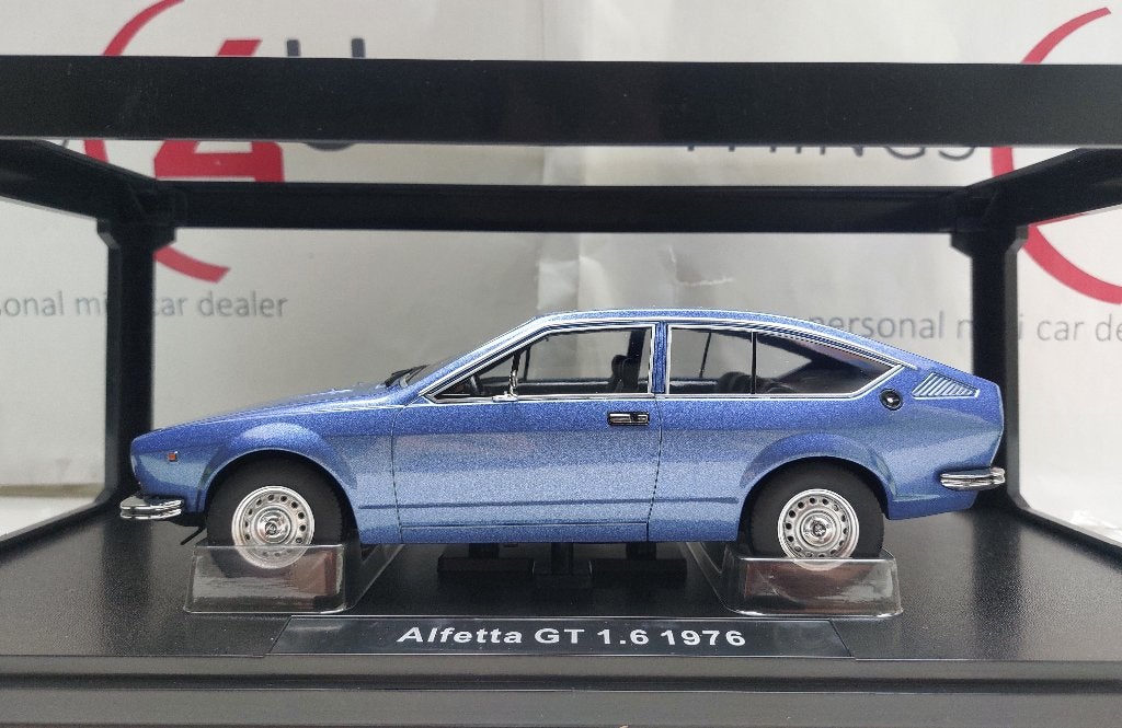 KK-Scale 1:18 Alfa Romeo Alfetta GT 1.6 bouwjaar 1976 blauw, Ophalen of Verzenden, Nieuw, Auto, Overige merken