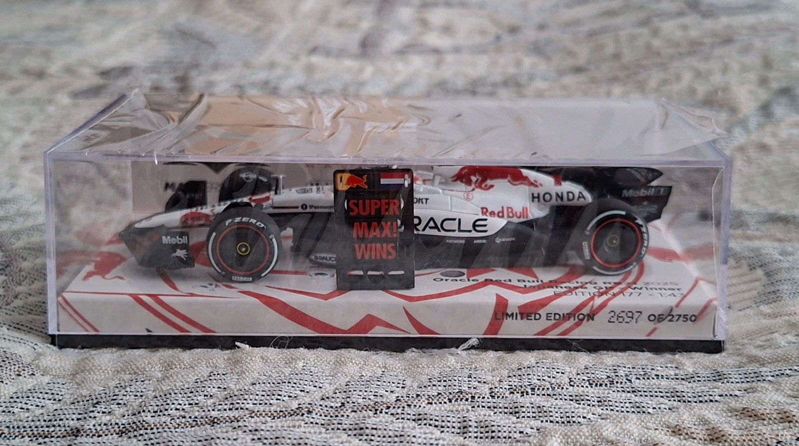 Max Verstappen 1:43 Japan 2025 Special Livery, Ophalen, Nieuw, Formule 1