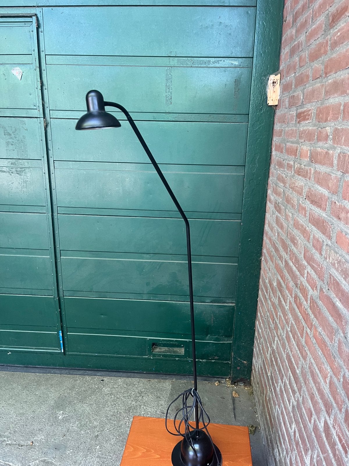 Zwarte Vintage vloerlamp, Huis en Inrichting, Ophalen, Zo goed als nieuw, Minder dan 100 cm