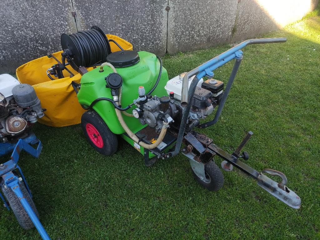 3 motorvatspuiten (Unigreen, Comtu, MM, Honda motoren, etc.), Ophalen, Gebruikt, MM, Overige soorten