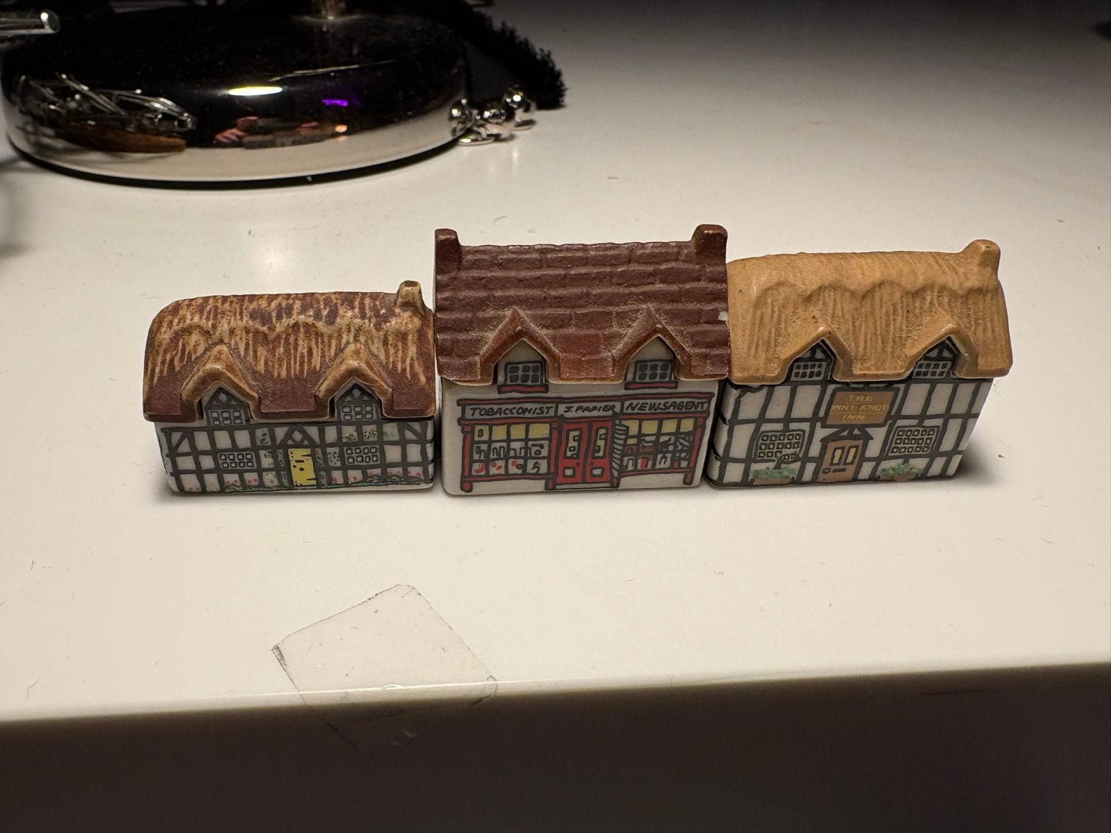 Set van 3 Wade England huisjes - Miniatuur verzamelobject, Ophalen, Gebruikt