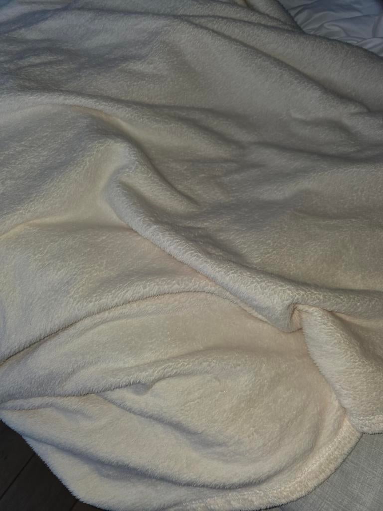 Ecru sprei 240x260 cm - Zo goed als nieuw, Beige, Overige typen, Tweepersoons, Ophalen of Verzenden