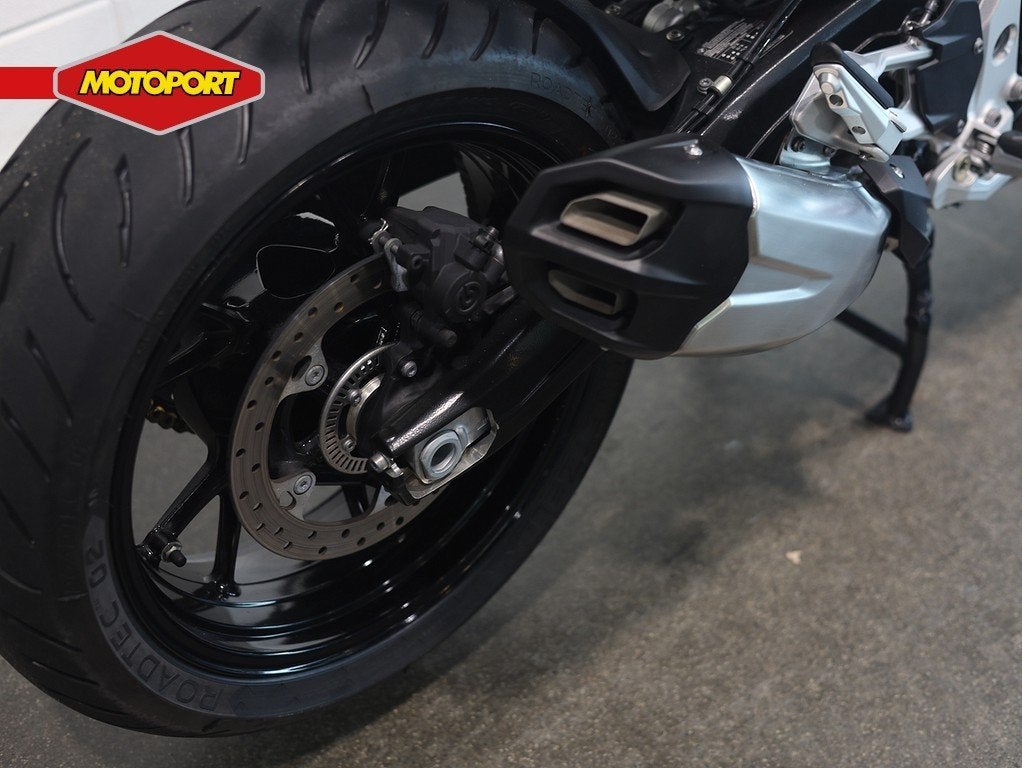 BMW F 900 XR (bj 2023), BMW GROUP NEDERLAND BV, 900 cc, Toermotor, Verkoop@motoporthillegom.nl