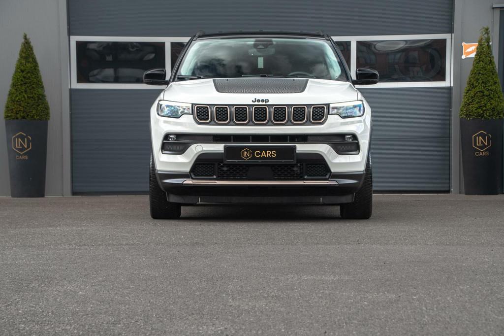 Jeep Compass 4xe 240 Plug-in Hybrid Limited 4WD, Gebruikt, Zwart, 4 cilinders, Leder en Stof