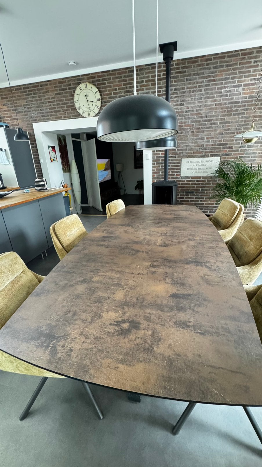 Moderne eettafel met metalen onderstel + 6 stoelen, Huis en Inrichting, Tafels | Eettafels, Ophalen, Gebruikt, 100 tot 150 cm
