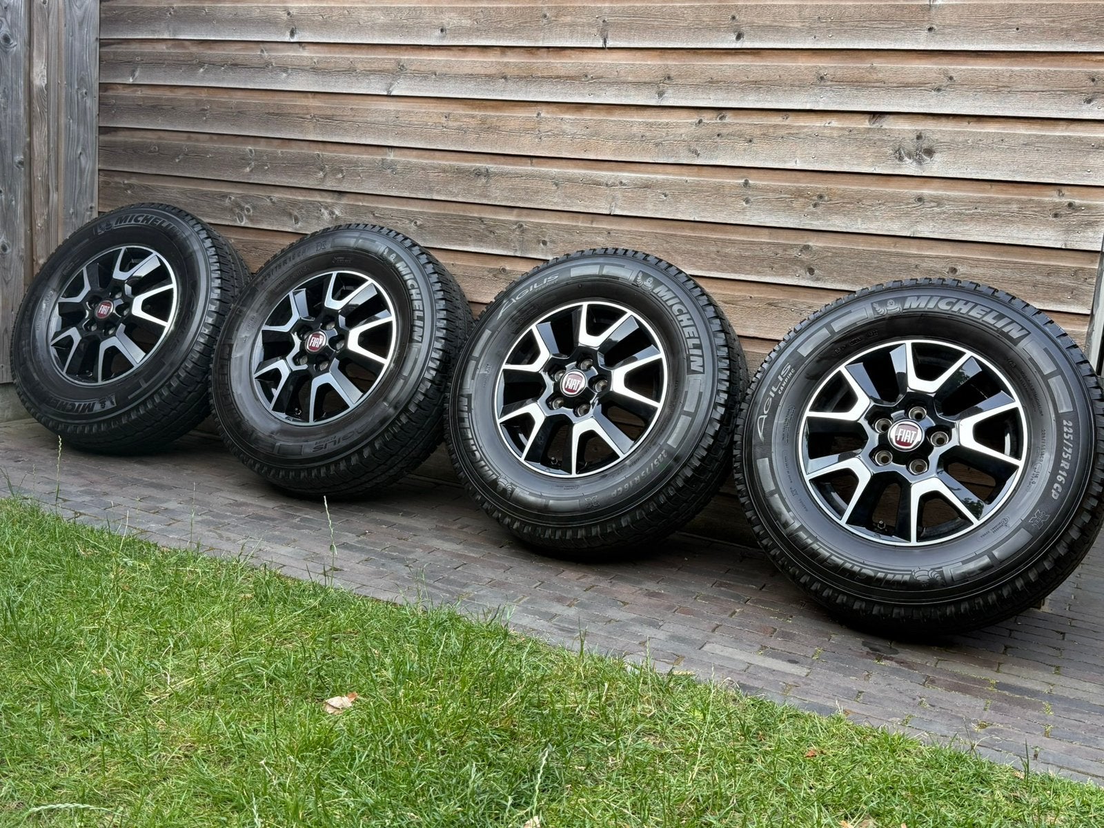 Orig Fiat Ducato Camper 16 inch velgen + zomerbanden, Auto-onderdelen, Gebruikt, 16 inch, Banden en Velgen, Ophalen of Verzenden
