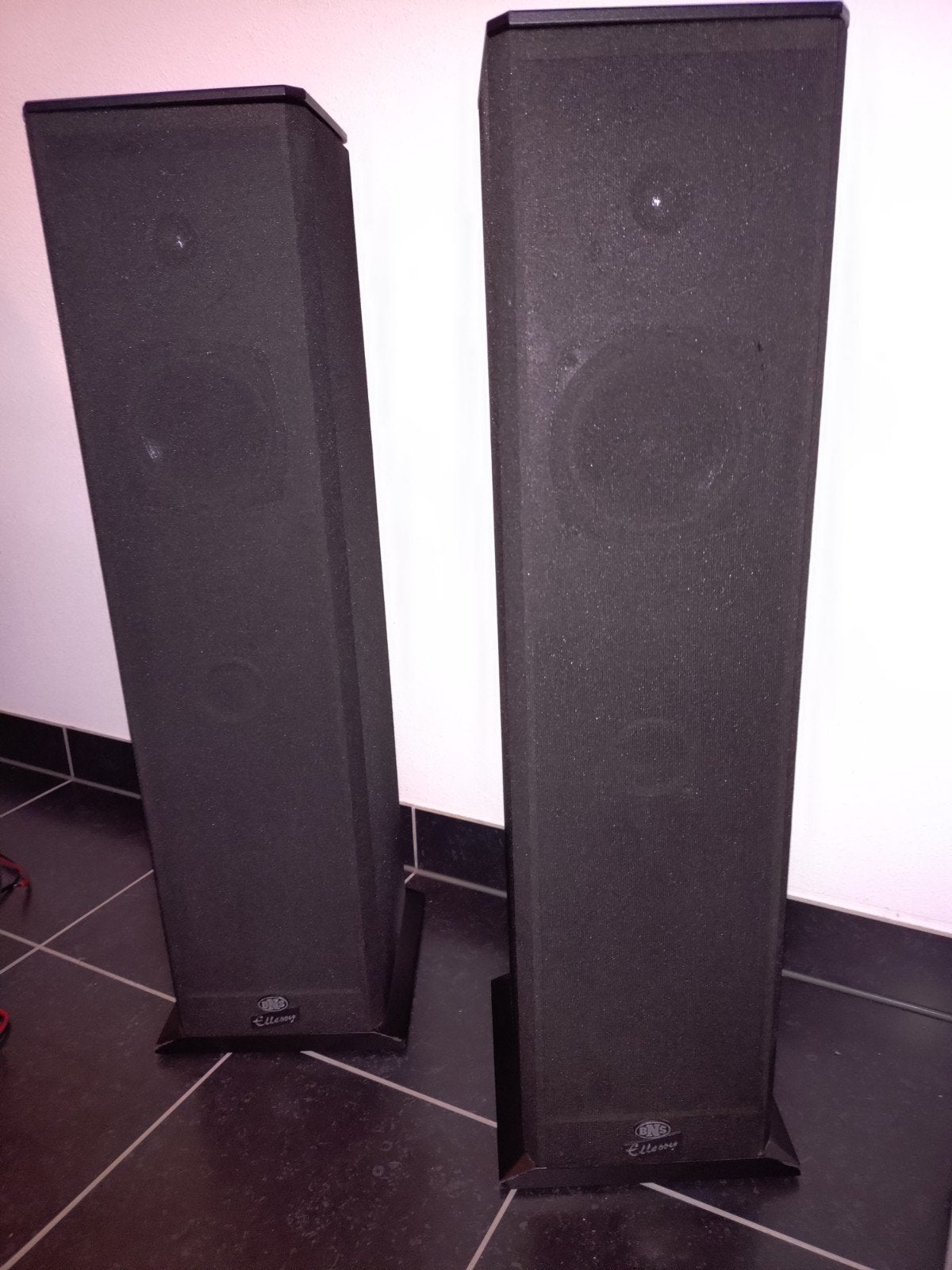 BNS Elessy One paartje luidsprekers, Ophalen, Zo goed als nieuw, 60 tot 120 watt, Overige merken