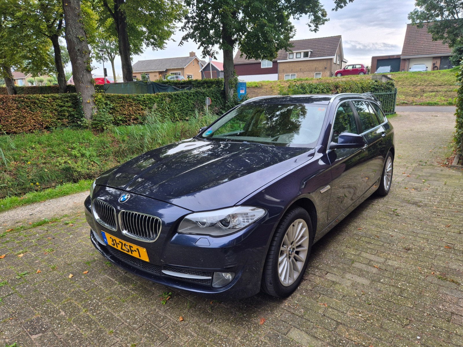 BMW 5-Serie 528I 180KW Touring X-drive 2013 Blauw, Automaat, 1780 kg, 4 cilinders, 2000 kg