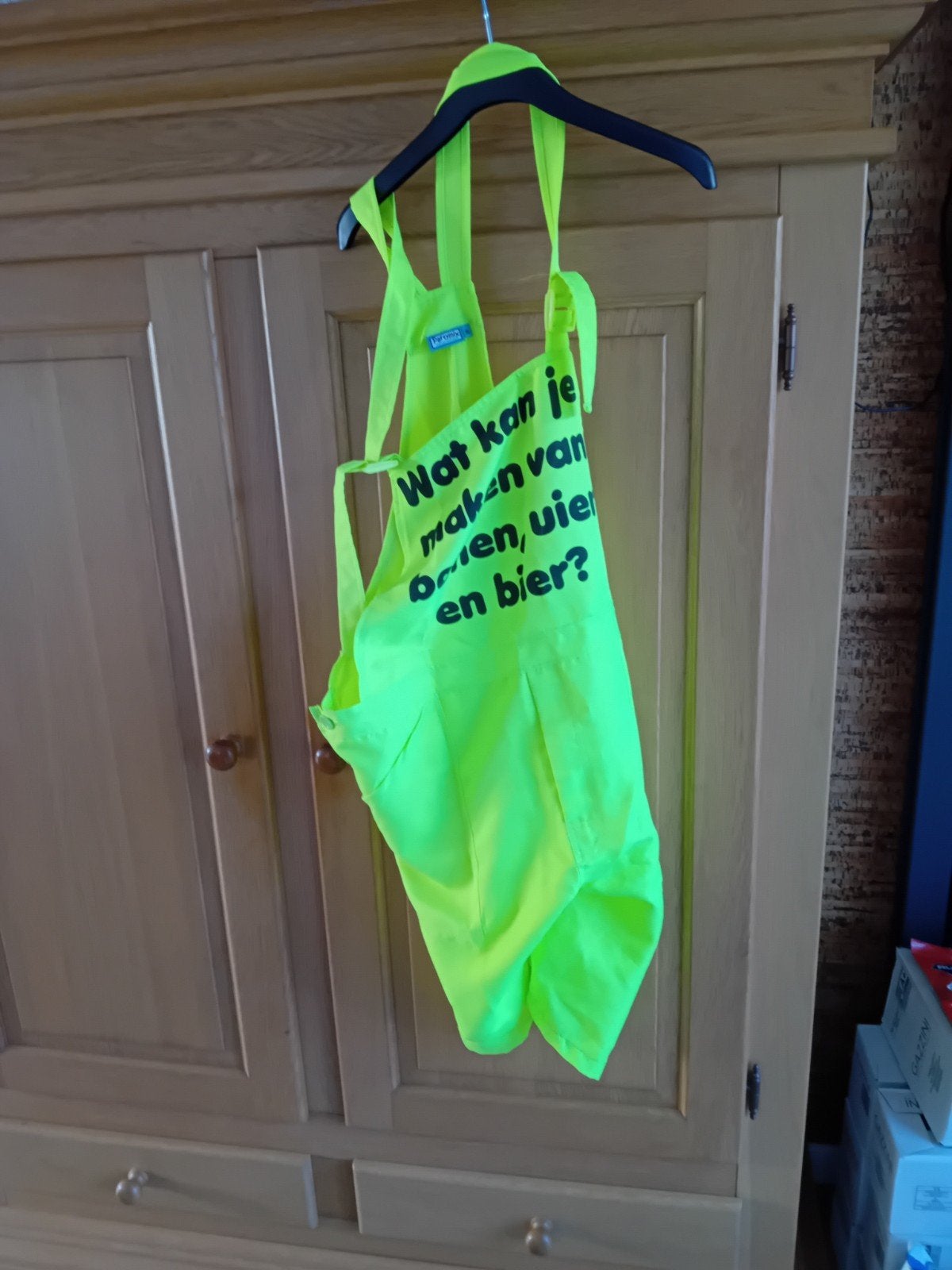 Neon Groen Schort met Grappige Tekst, Ophalen of Verzenden, Gedragen, Maat 48/50 (M)