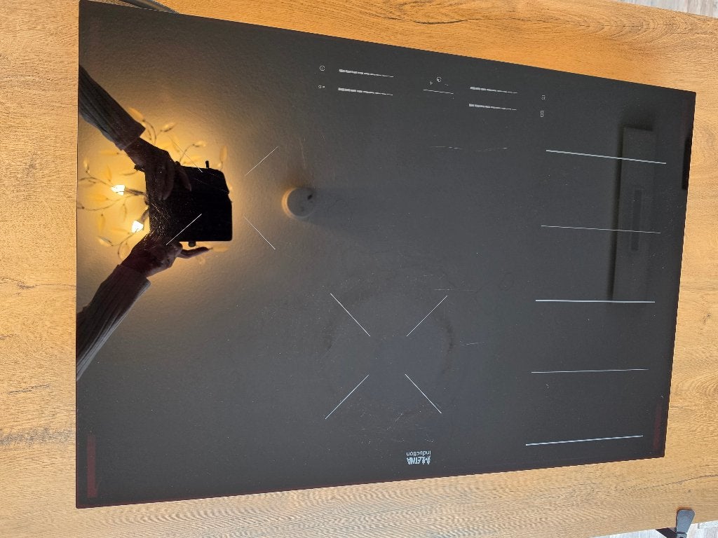 ETNA KIF577ZT Inductiekookplaat met sliderbediening (77 cm), Witgoed en Apparatuur, Kookplaten, Ophalen, 4 kookzones, Zo goed als nieuw
