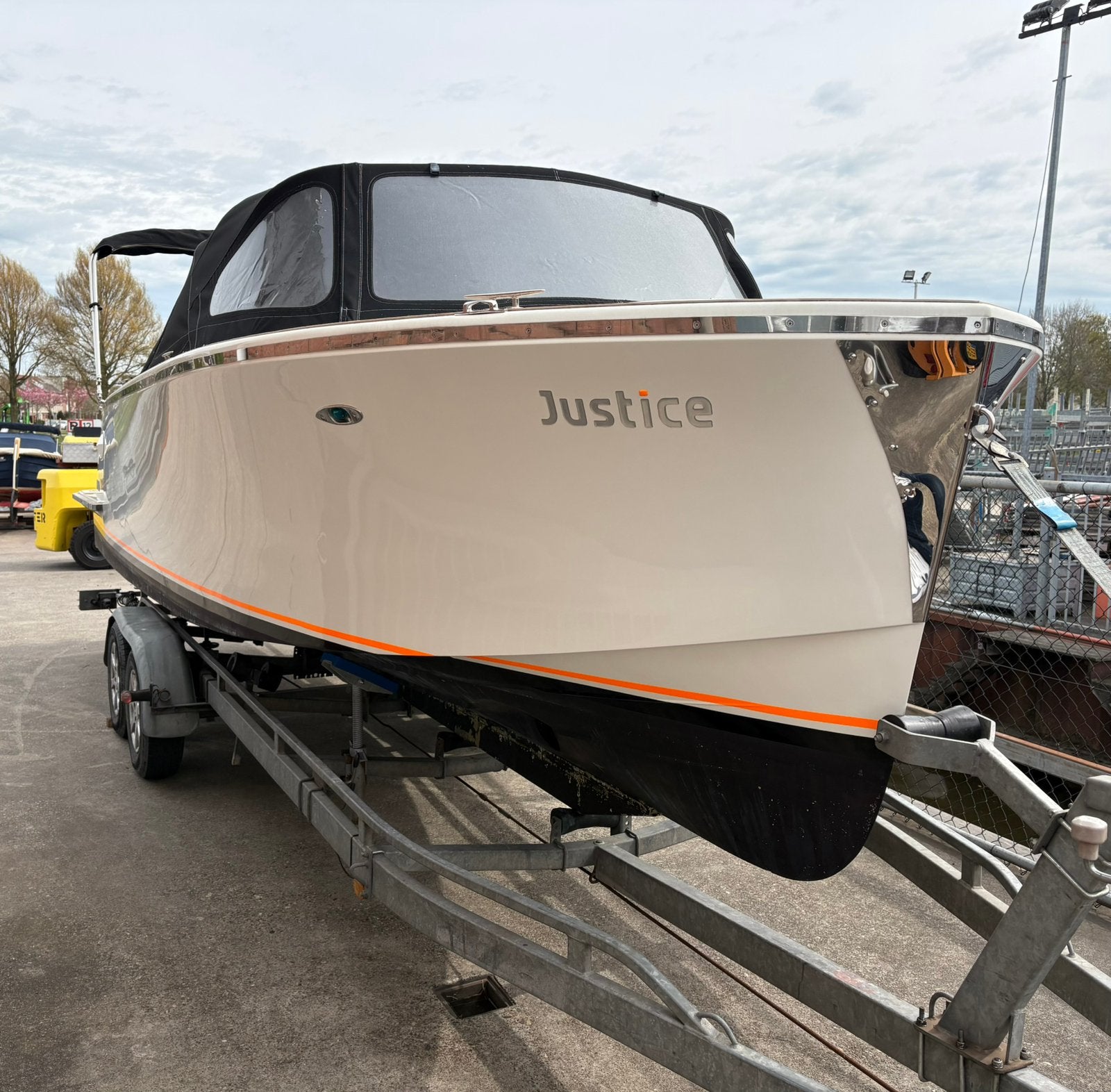 Lifestyle 750 Tender sloep, Tender, Binnenboordmotor, Diesel, 33 pk