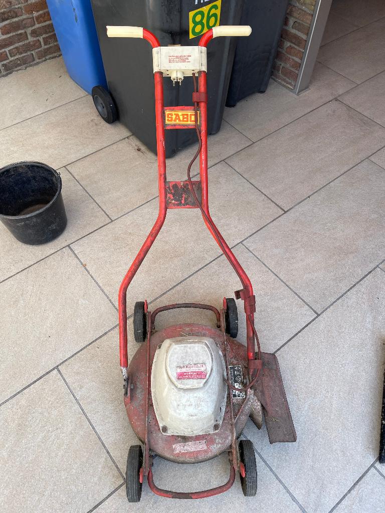 gazonmaaier, Cirkelmaaier, Gebruikt, Elektrische grasmaaier, 30 t/m 39 cm