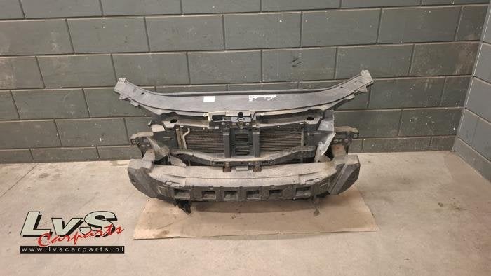 Frontpaneel van een Volkswagen Passat, Gebruikt, -, Volkswagen, -