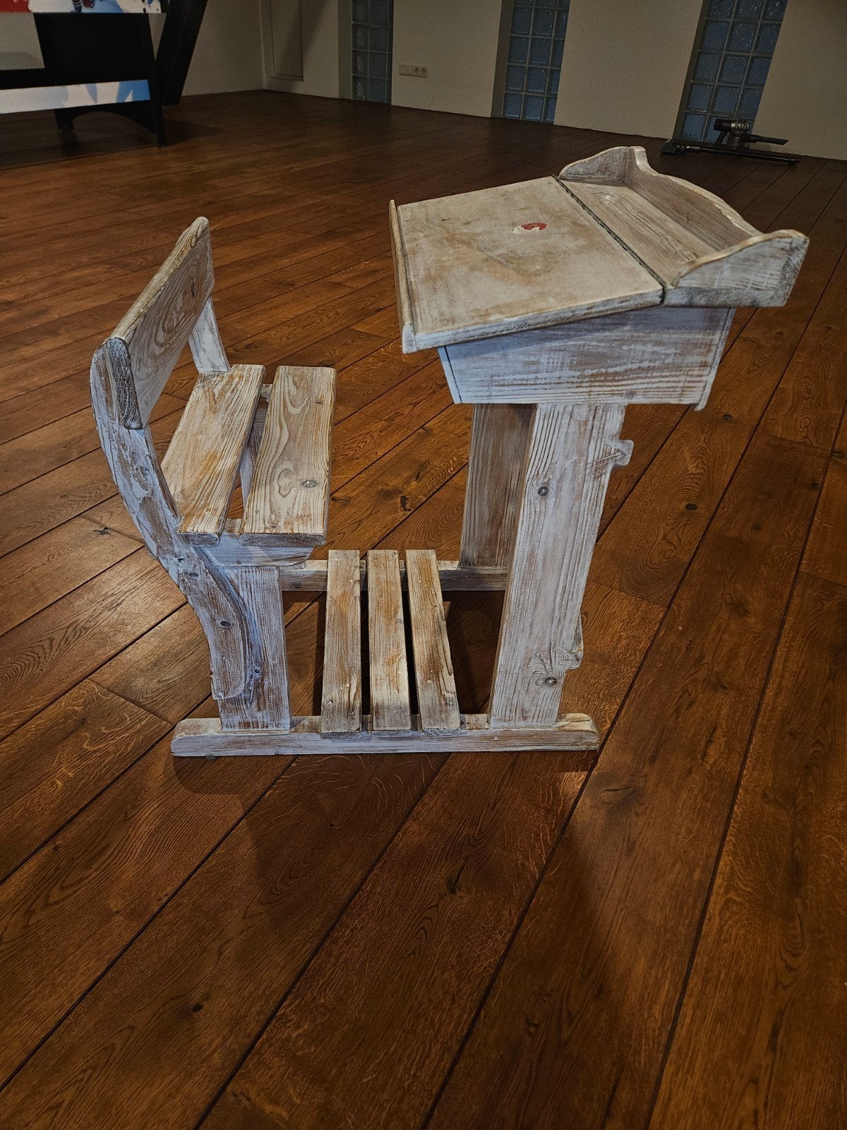 Vintage kinderbureau met schoolbankje - Hout, Ophalen of Verzenden