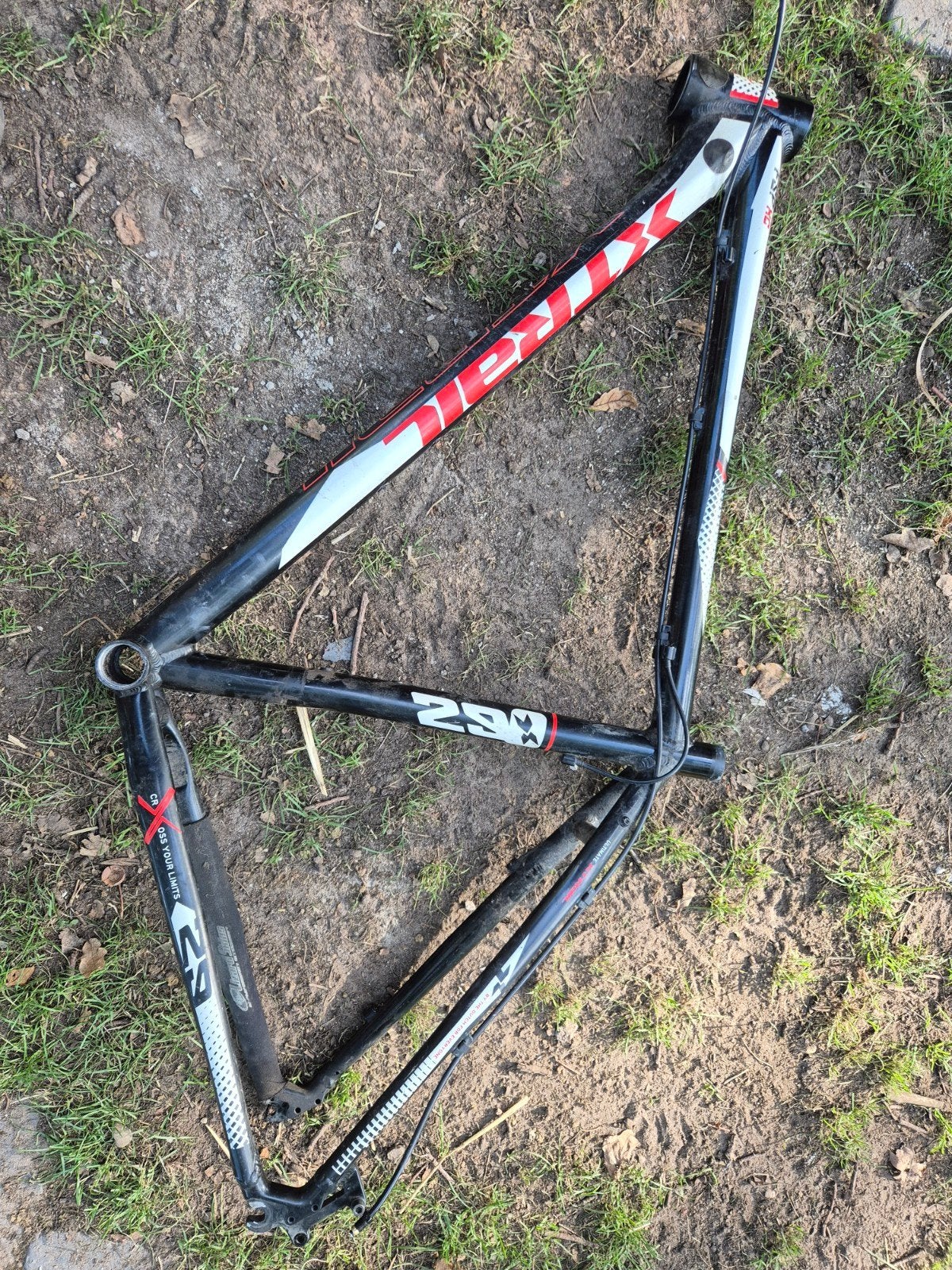 Foto 2 van aluminium Trek X-Caliber 29er Mountainbike Frame