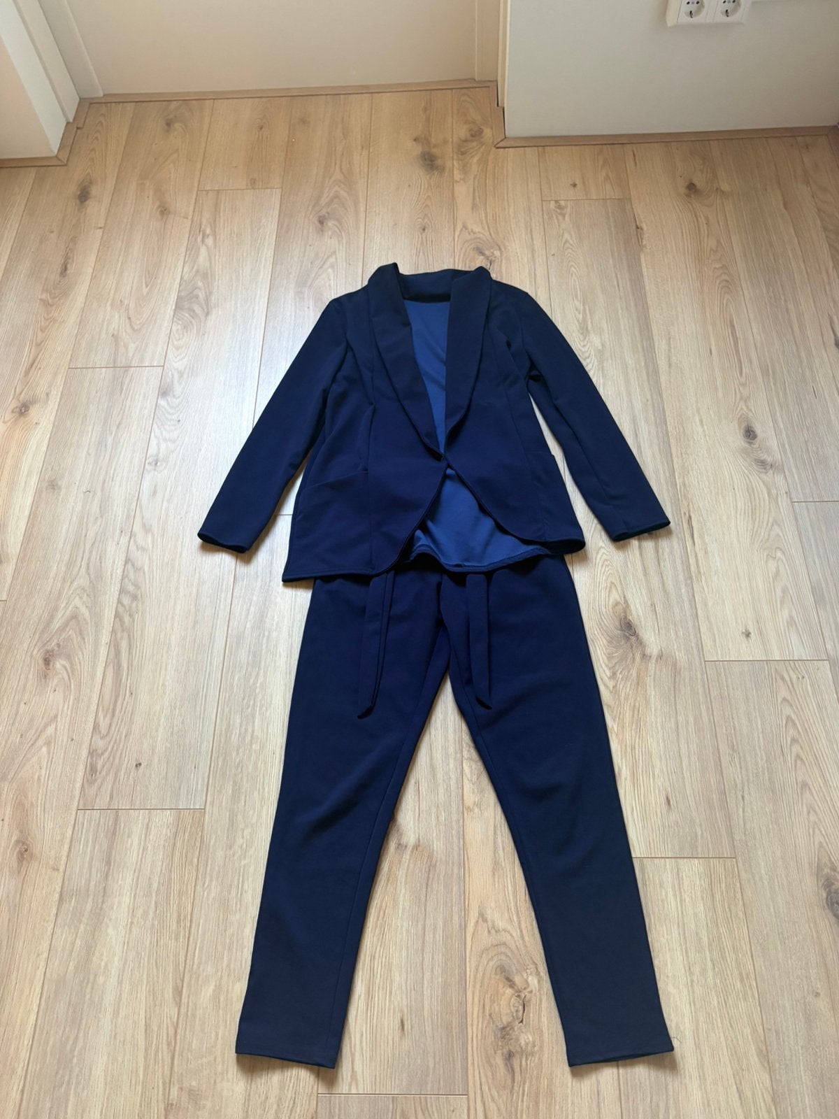 Donkerblauw pak, Kostuum of Pak, Blauw, Ophalen of Verzenden, Zo goed als nieuw
