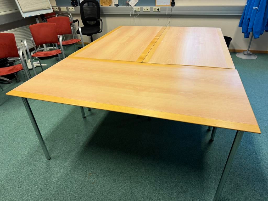3 inklapbare massief houten tafels, Ophalen, In hoogte verstelbaar, Gebruikt