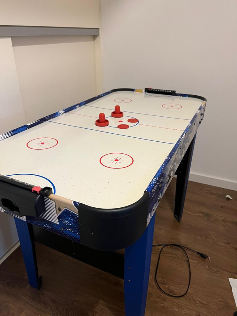Airhockeytafel - Compleet met accessoires, Ophalen, Zo goed als nieuw