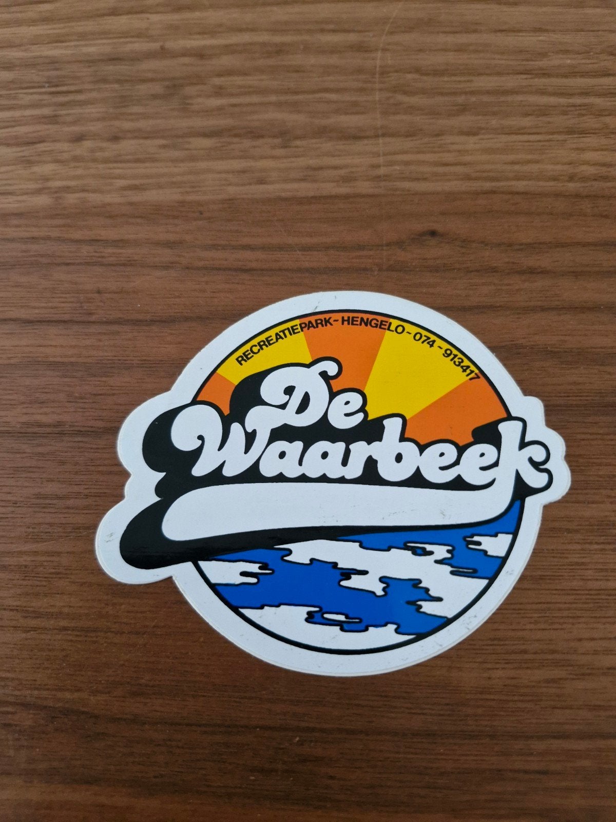 10736 Vintage sticker Recreatiepark De Waarbeek Hengelo, Ophalen of Verzenden, Gebruikt, Overige typen
