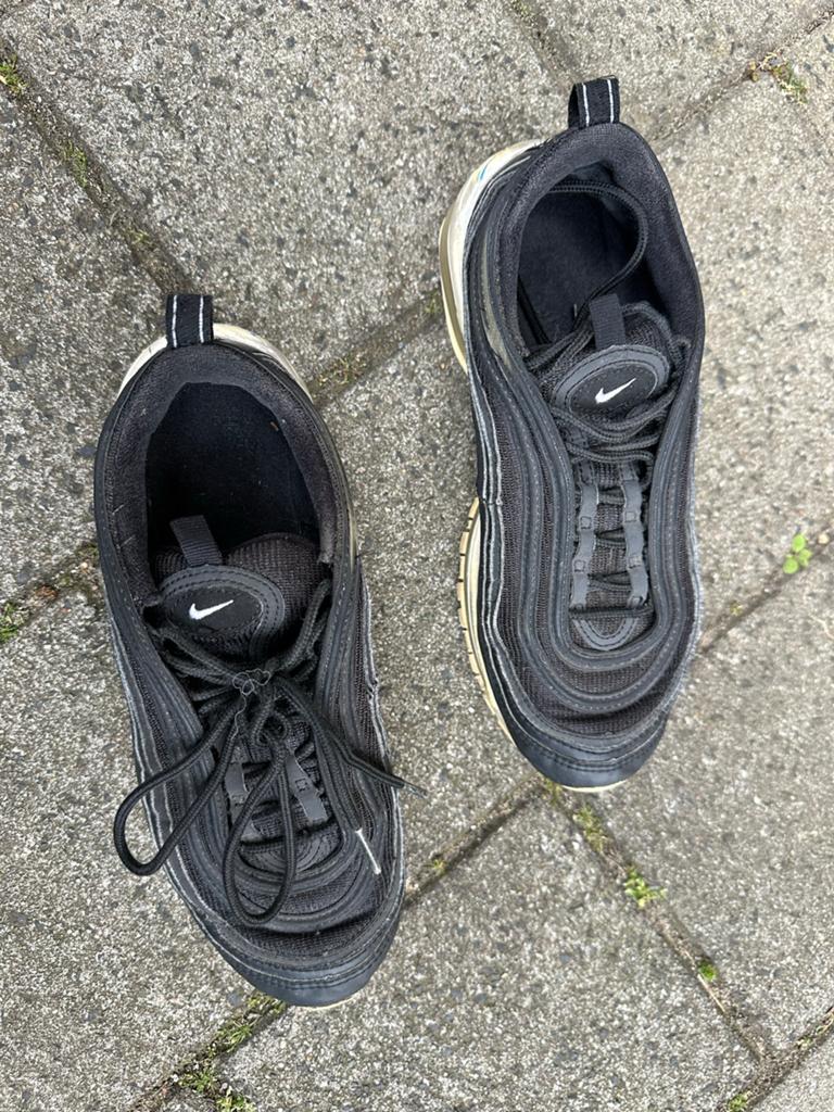 Nike Air Max 97 Triple Black - Maat 38,5, Kleding | Dames, Schoenen, Gedragen, Sneakers of Gympen, Zwart, Ophalen of Verzenden