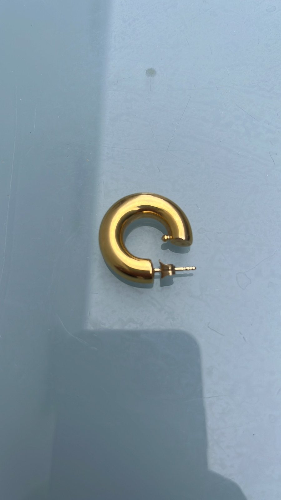 Gouden oorbel verloren, Sieraden, Tassen en Uiterlijk, Oorbellen, Ophalen, Goud, Goud, Met strass