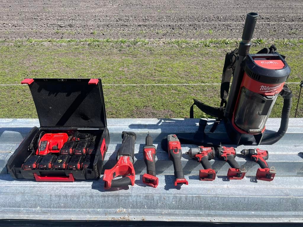 Milwaukee m18 monteurs set, Ophalen, Gebruikt