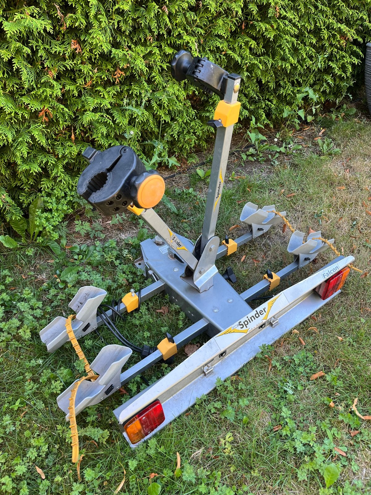 Spinder Falcon Fietsendrager - Kantelbaar voor 2 fietsen, Ophalen, 2 fietsen, Gebruikt, Trekhaakdrager