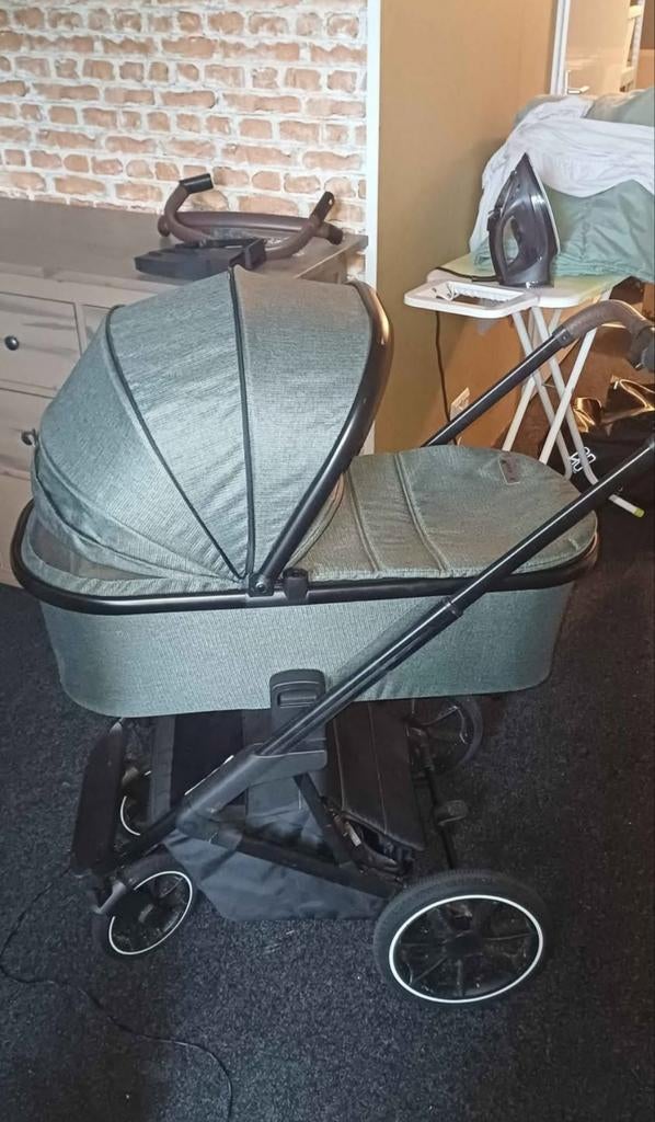 Qute Kinderwagen set, Verstelbare duwstang, Zo goed als nieuw, Combiwagen, Ophalen