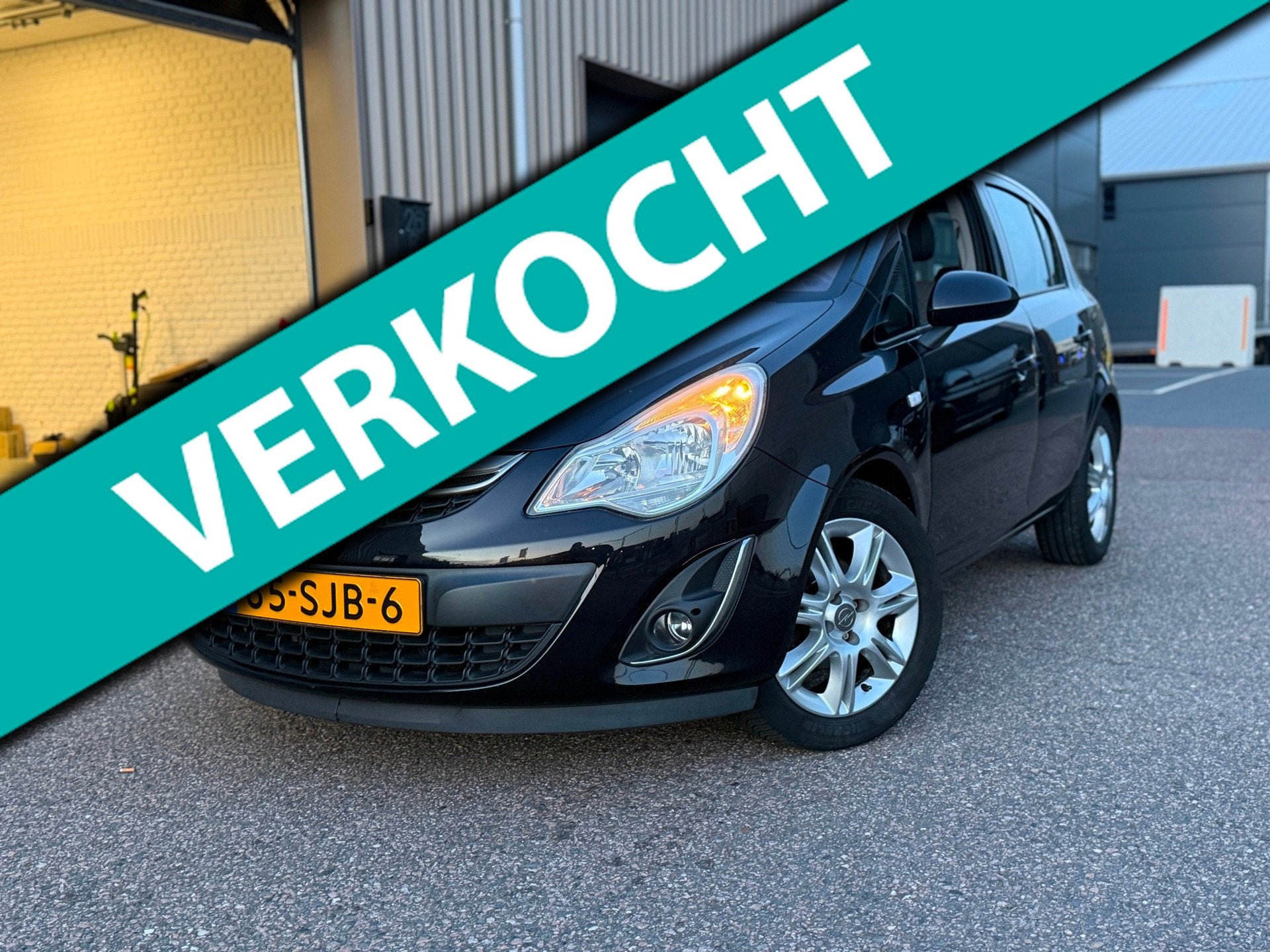 Opel Corsa 1.4-16V Cosmo PDC APK, Voorwielaandrijving, Euro 5, Gebruikt, 1398 cc