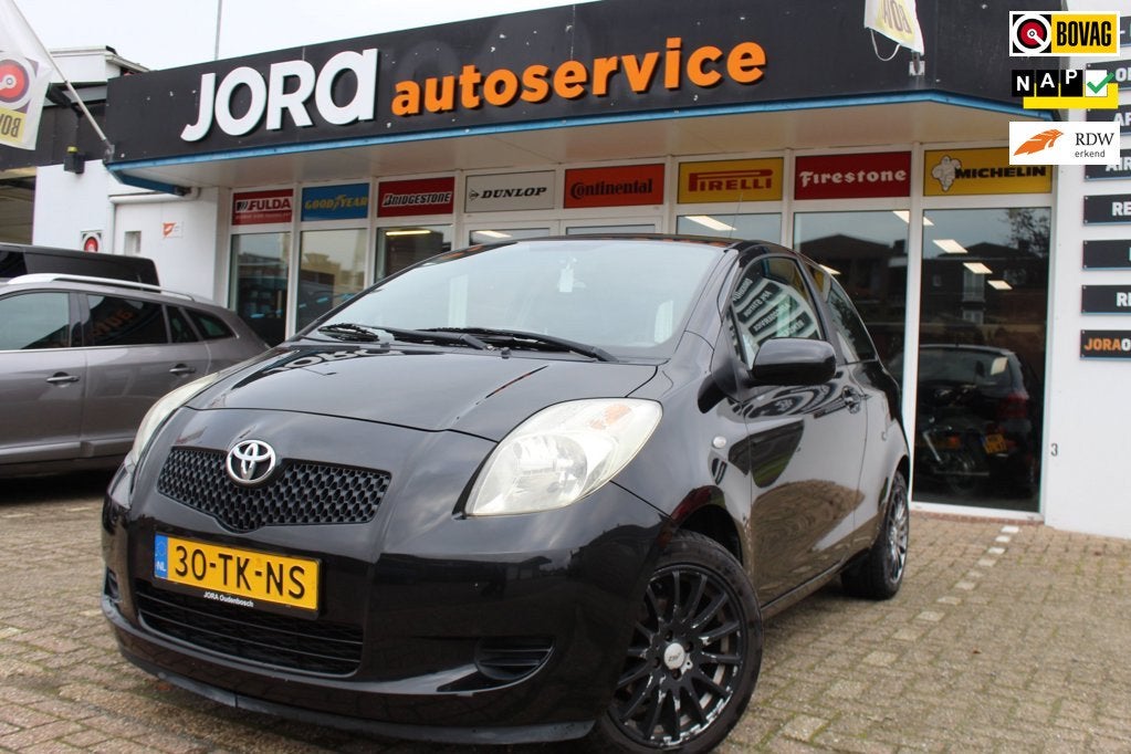 Toyota Yaris 1.3 VVTi Sol, Voorwielaandrijving, Stof, Zwart, 4 cilinders