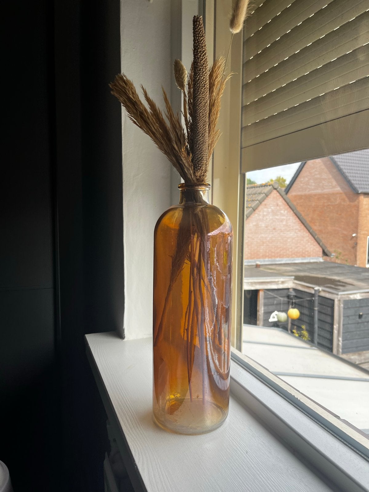 Terracotta oranje vaas met gratis droogbloemen, Inclusief droogbloemen, Oranje, Ophalen of Verzenden, Zo goed als nieuw