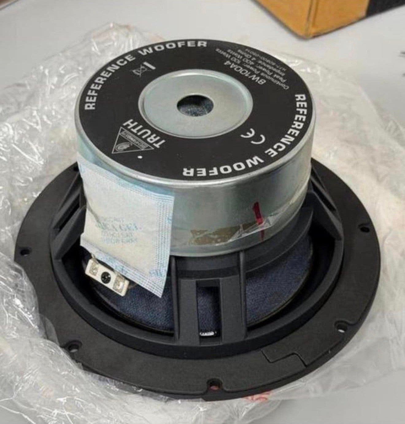 9” 23 cm Sub-Woofer Behringer Truth 8W100A4 100W RMS 400W, Overige merken, P, Subwoofer, P