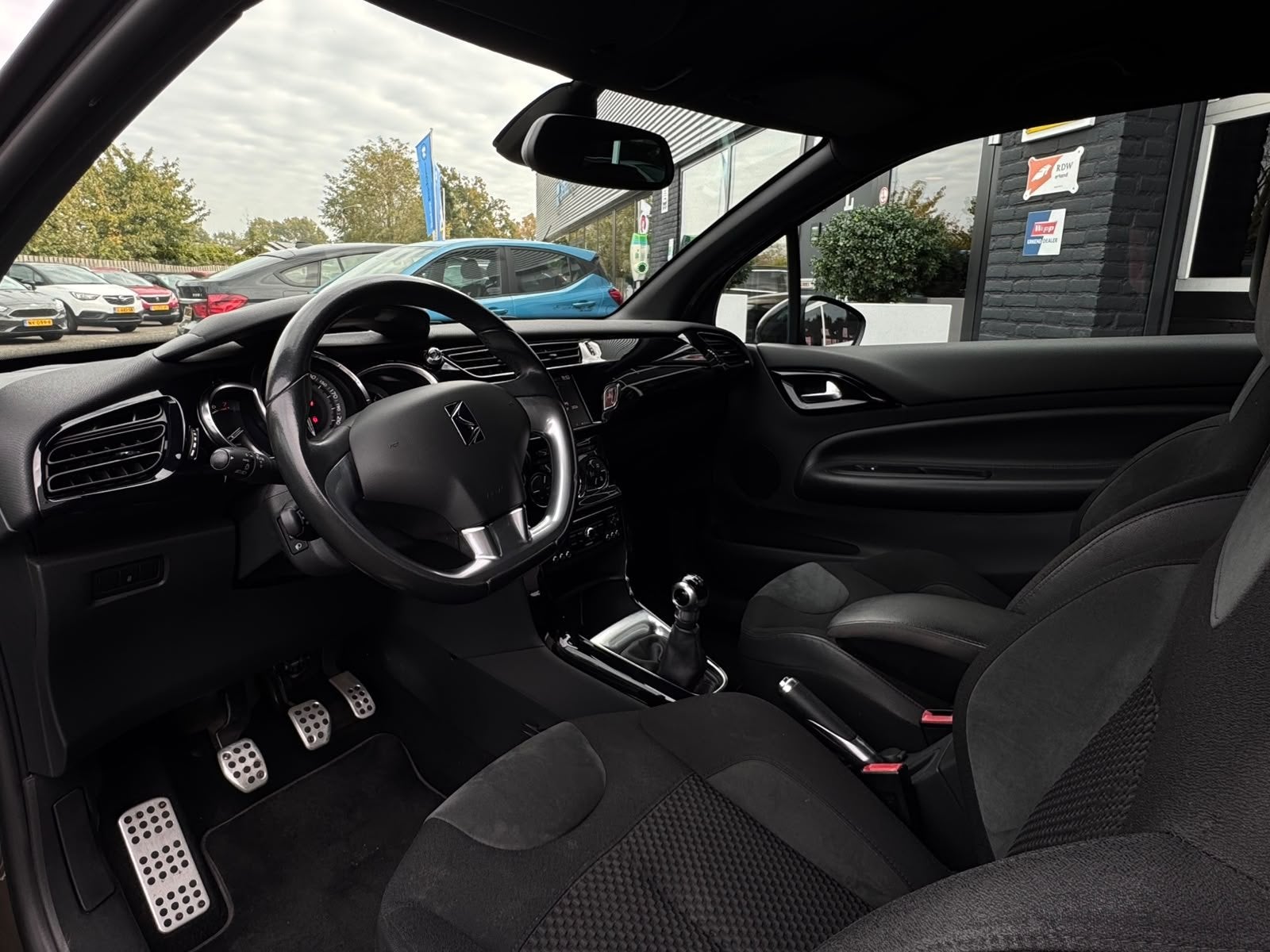 Citroën DS3 1.2 VTi Business, Airco, Bluetooth, Stoelverwar, Auto's, Voorwielaandrijving, Gebruikt, 1199 cc, Bruin