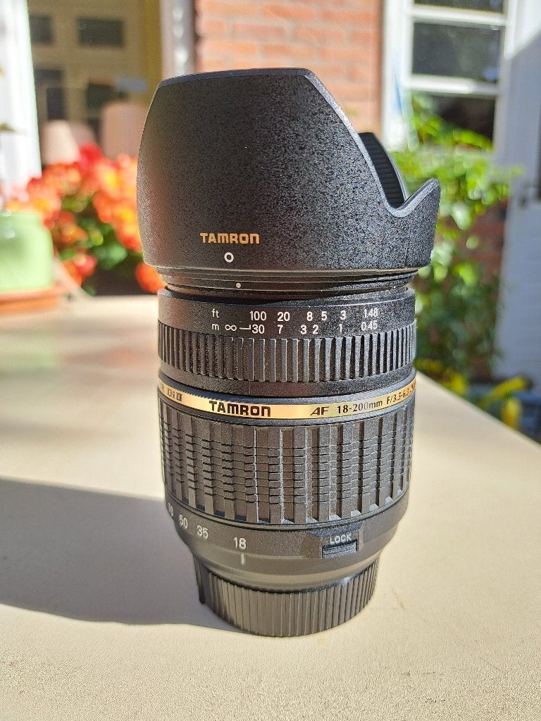 Tamron AF 18-200mm f/3.5-6.3 LD XR Di II Macrolens Nikon F, Zo goed als nieuw, Zonnekap, Telelens, Ophalen of Verzenden