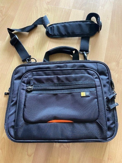 Case Logic Laptoptas schoudertas 13 en 14 inch - nieuw, Computers en Software, Ophalen of Verzenden, 14 inch, Zo goed als nieuw