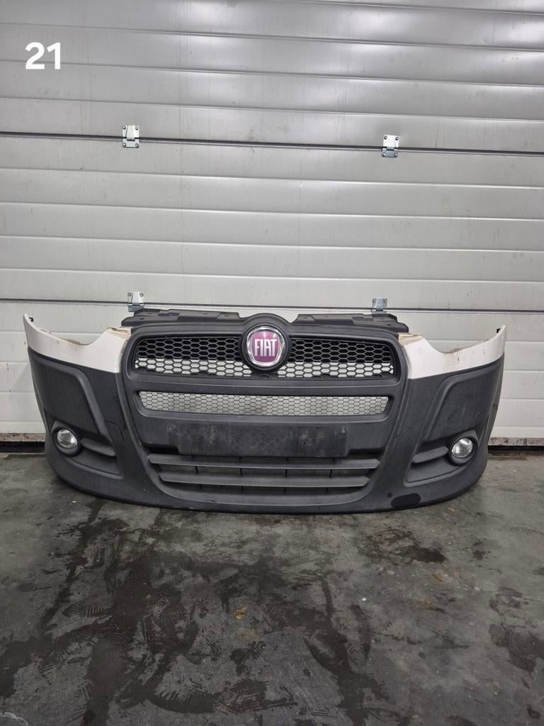 Voorbumper Fiat Doblo, Gebruikt, Voor, Ophalen of Verzenden, Bumper