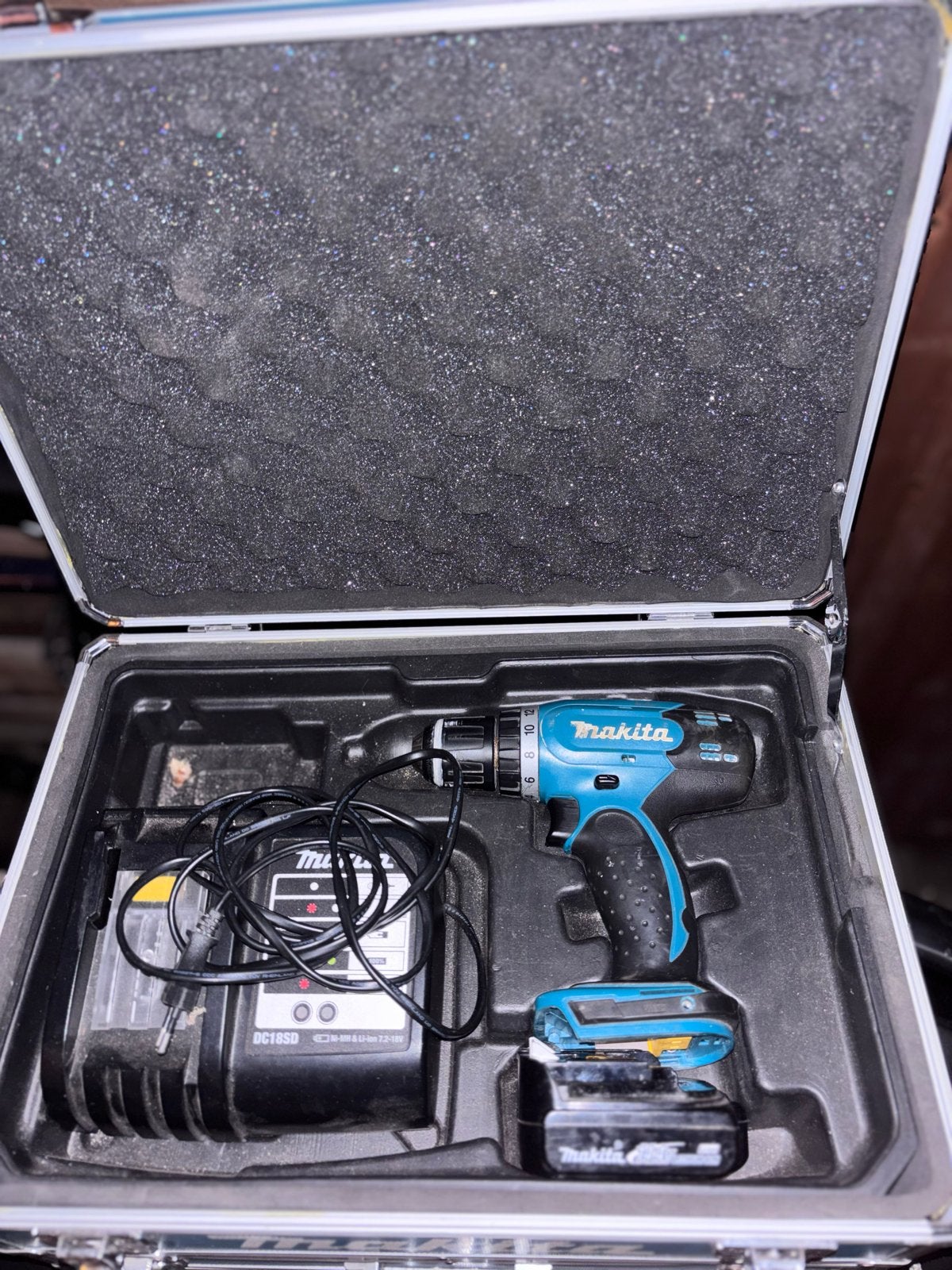Makita BDF343 Accuboormachine met koffer, accu en lader, Ophalen, Gebruikt, Variabele snelheid, Boor- en Schroefmachine