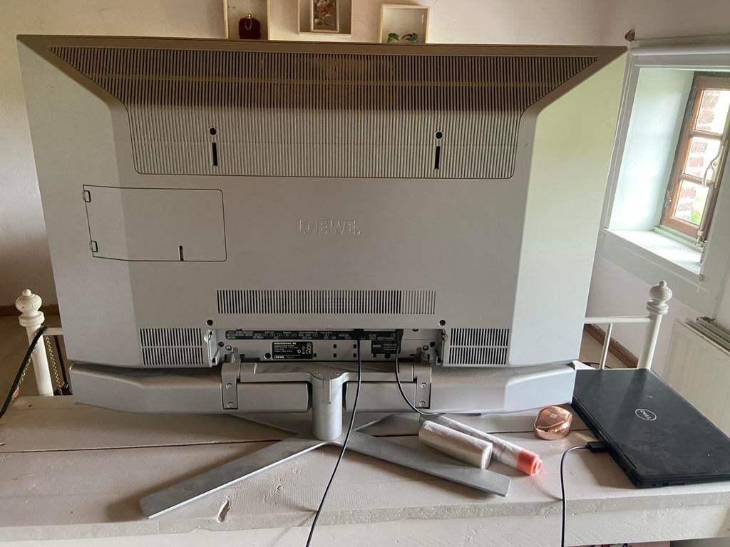 Loewe Individual 40 LCD TV met afstandsbediening, Gebruikt, 50 Hz, LCD, 100 cm of meer