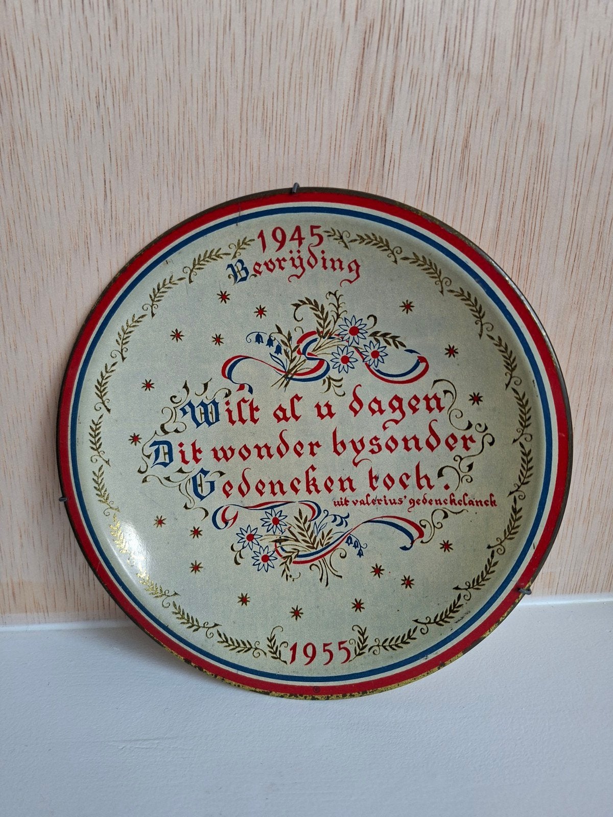 Gedenkbord Bevrijding 1945-1955 - 10 Jaar Vrijheid, Antiek en Kunst, Antiek | Wandborden en Tegels, Ophalen of Verzenden