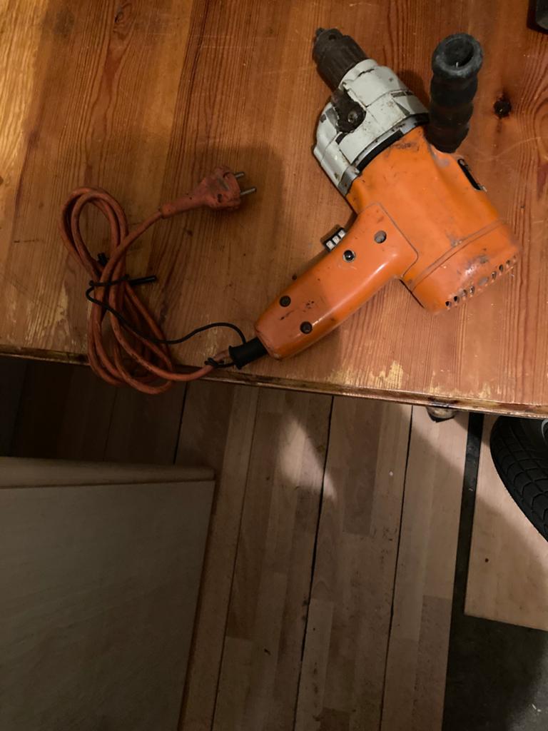 Boormachine, Doe-het-zelf en Verbouw, Gereedschap | Boormachines, Ophalen of Verzenden, Zo goed als nieuw, Boormachine